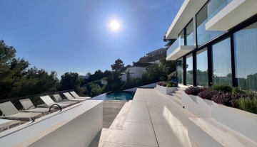 PHOTO-2025-11-18-13-38-34 2.jpg